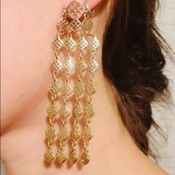 :: S&D [Retired] Gold Devon Shoulder Dusters - Picture 2 of 8